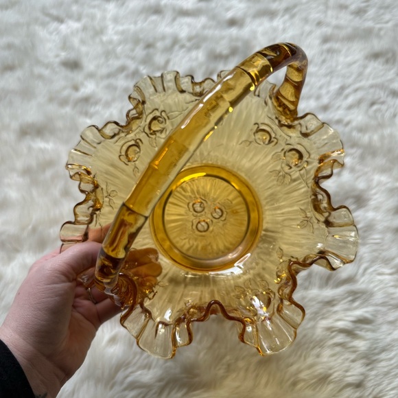 Vintage Amber Art Glass Basket Thumbprint Ruffled Edge Fenton Dish - Picture 6 of 8